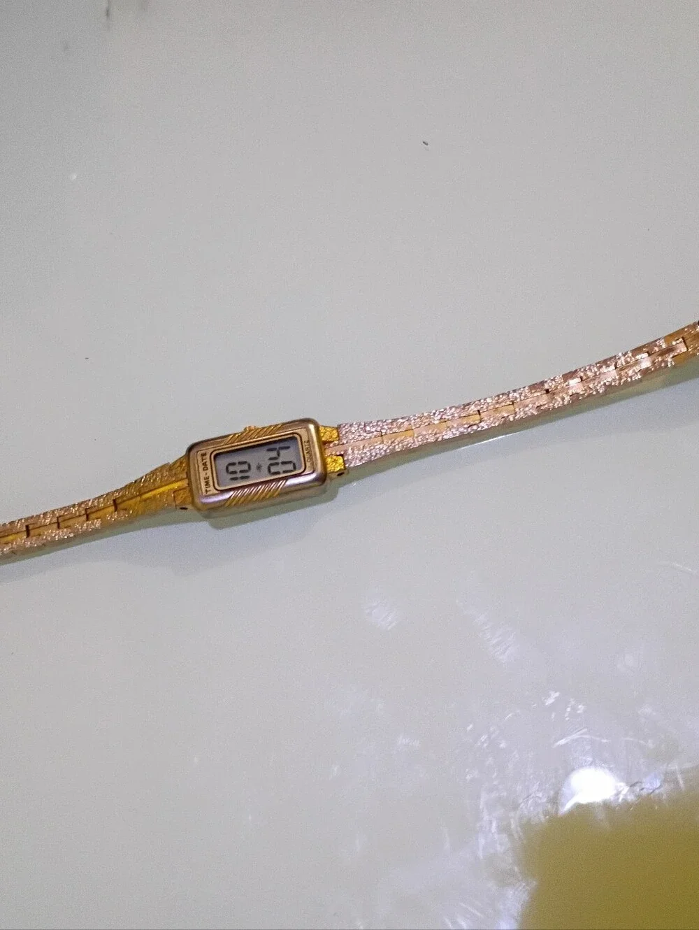 N/A classic gold